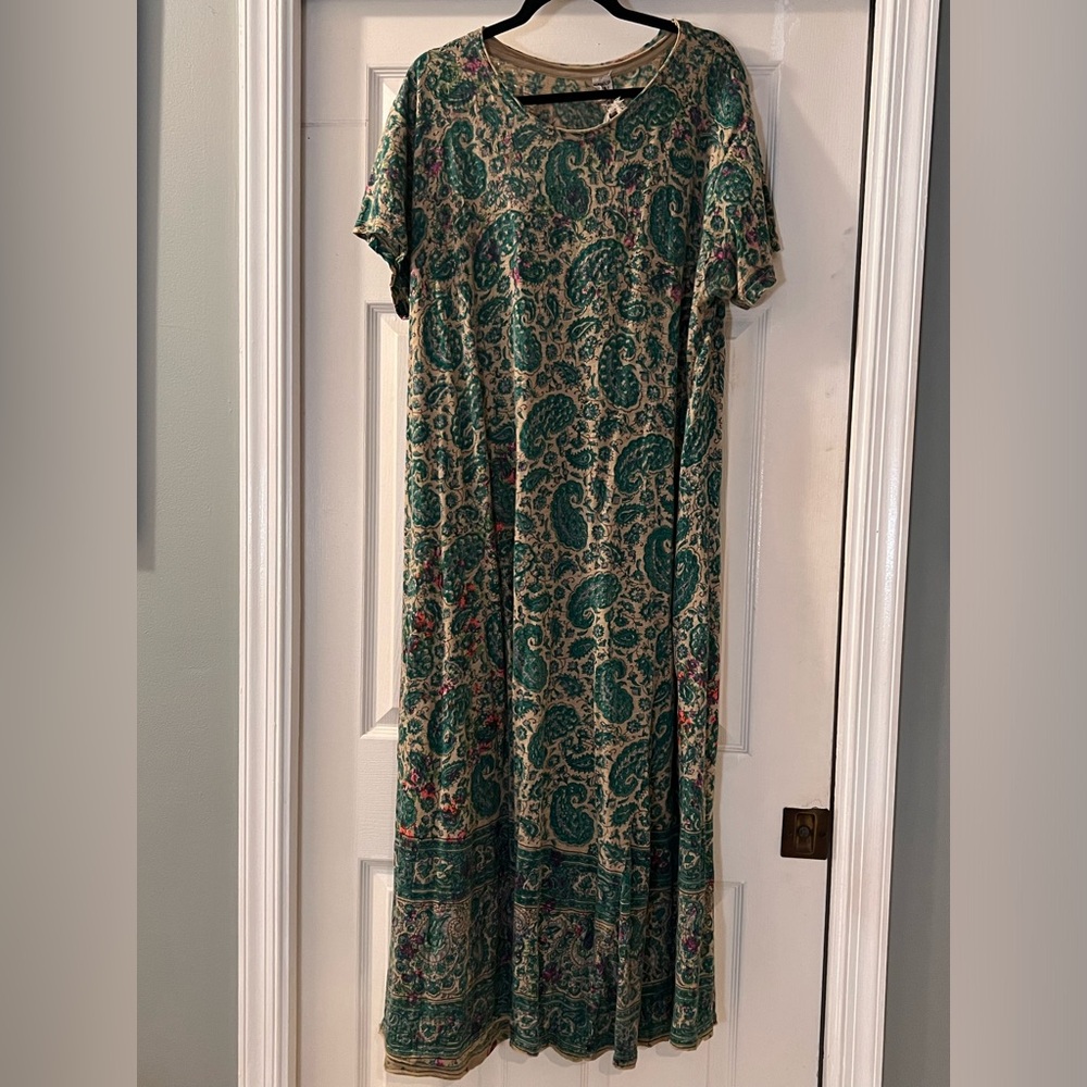 Magnolia Pearl Green Paisley Maxi Dress